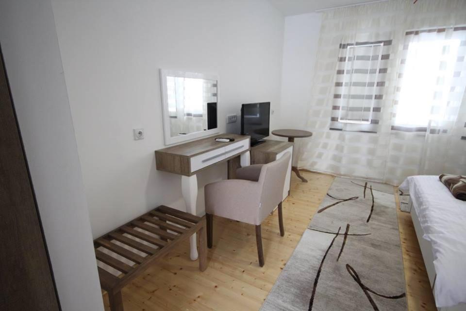 Konak Nestor Bungalows Skopje Extérieur photo